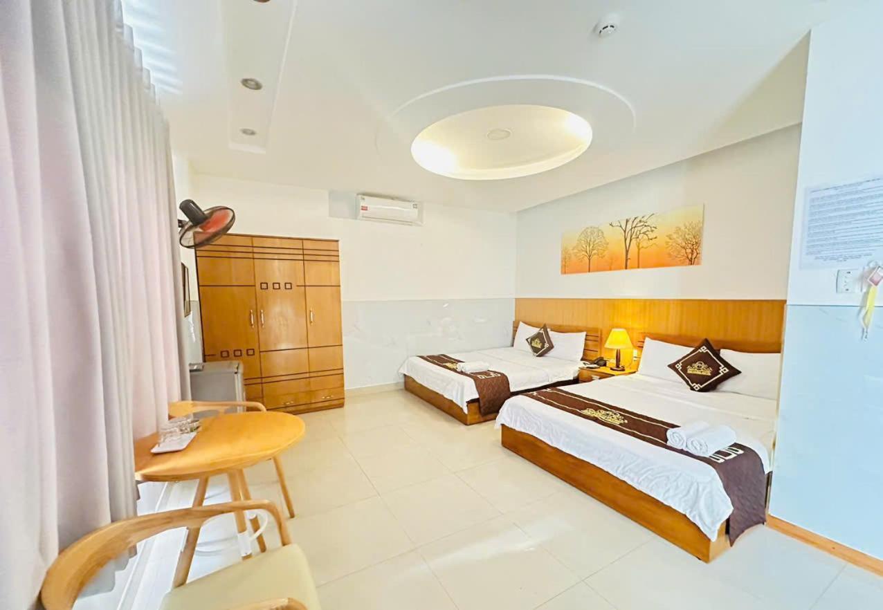 Khach San Phu Hung Hotel *